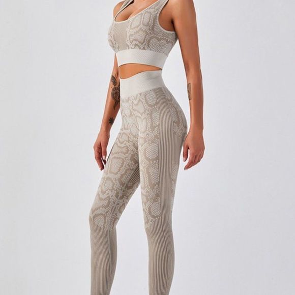 Women's High Quality Viper Snake Print Crop Tank & Legging 2Pc Yoga Size Small - Picture 5 of 11